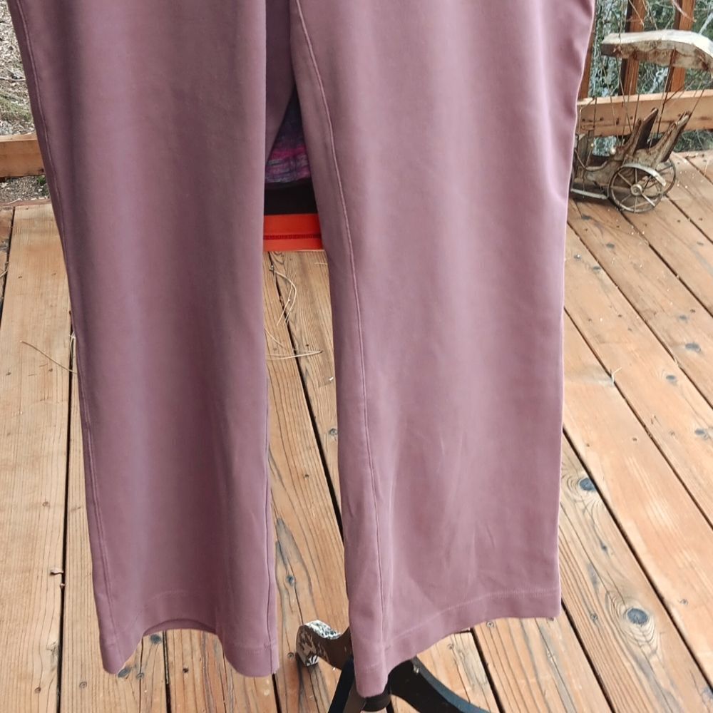 Duluth Trading Co. - Picture 7 of 10
